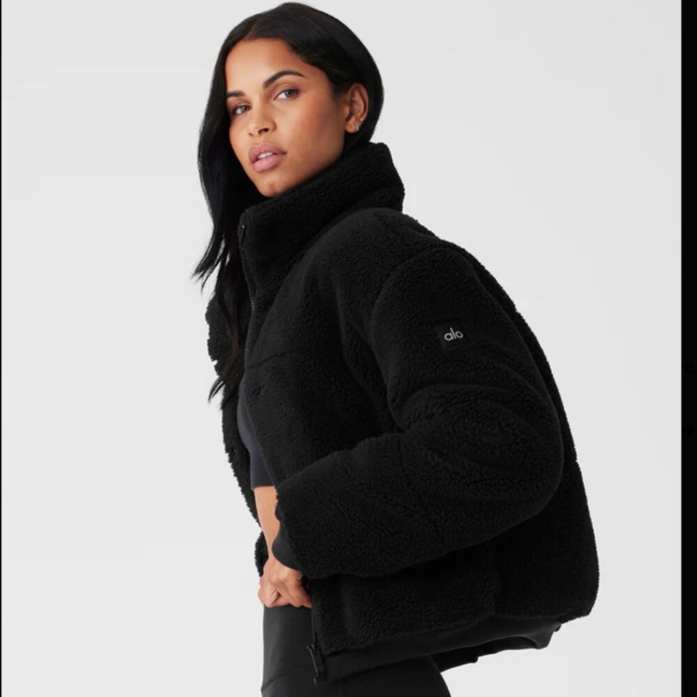NWT Alo Sherpa Snow Angel Puffer Jacket S Black